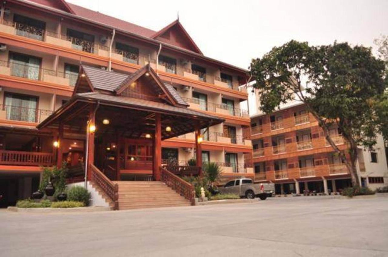 Baankhun Chiang Mai Hotel Esterno foto